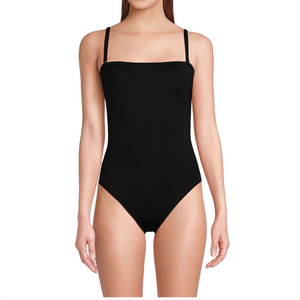 Elegant Black Strapless Swimsuit - Picture 2 of 5